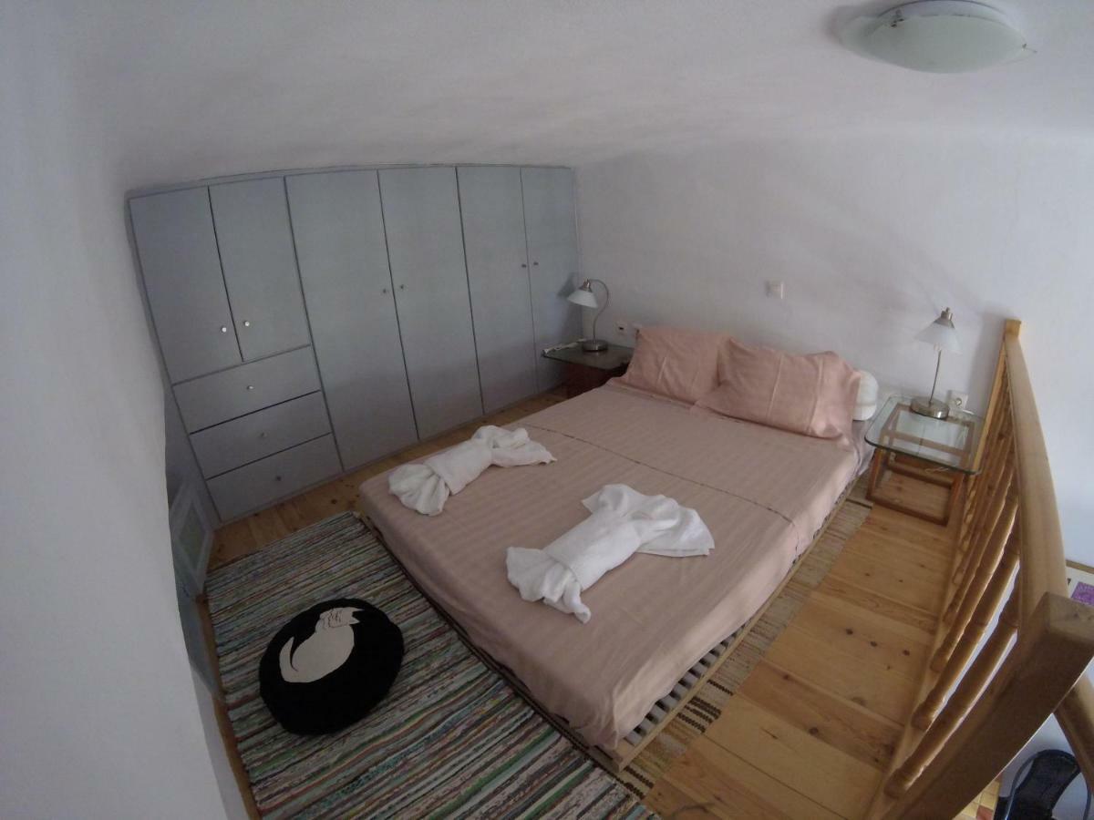 Cozy Guesthouse - Agios Romanos Exterior photo
